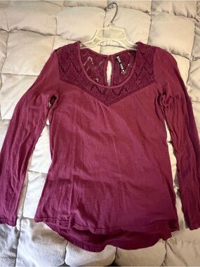 Kuhl Long Sleeve Lace Yoke Top - Wine
